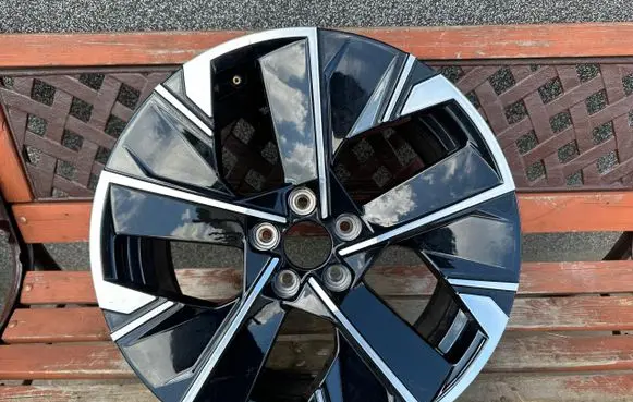 Peugeot 508 R18 alloy rim 