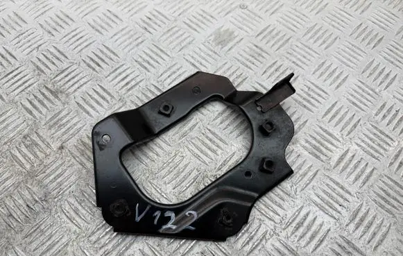 Toyota Verso Air filter cleaner box bracket assembly 177710R020