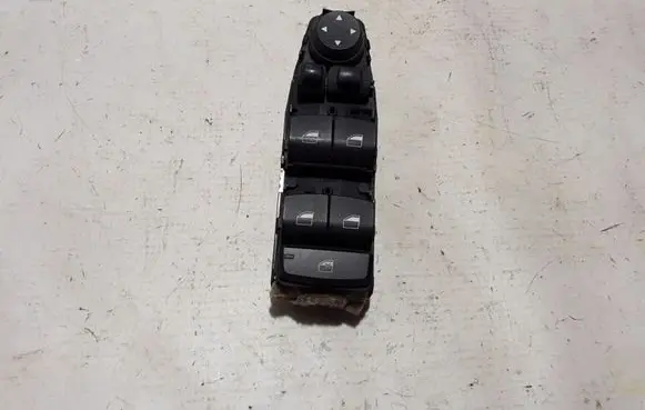 BMW 5 F10 F11 Electric window control switch 9241955