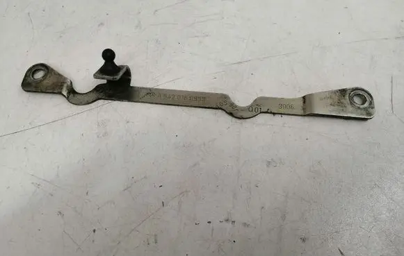 Mercedes-Benz Vito Viano W639 Other engine bay part A6420160938