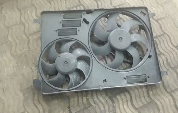 Land Rover Freelander Fan set 8240515