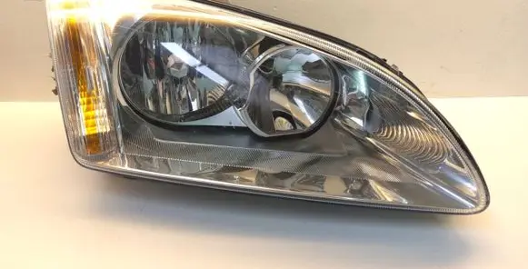 Ford Focus Headlight/headlamp 4M5113W029AC
