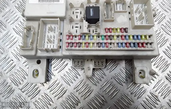 Ford C-MAX I Fuse module 3m5t14a073bf