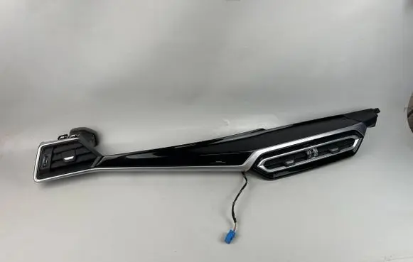 BMW 2 G42 Dashboard glove box trim 5A04CE3 9625028 5A3B8D3