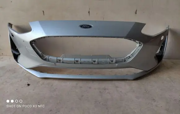 Ford Focus Front bumper JX7B7757A