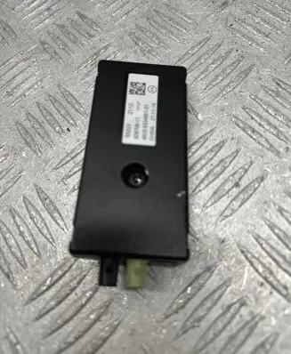 BMW X5 F15 Aerial antenna amplifier 9334691 92870811