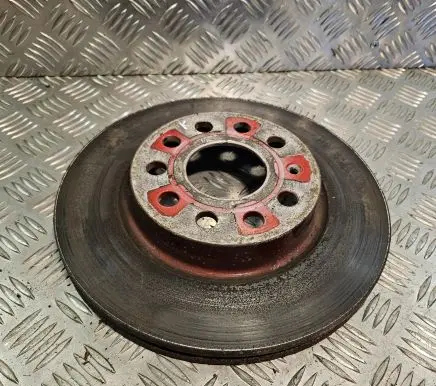 Volkswagen Golf V Front brake disc