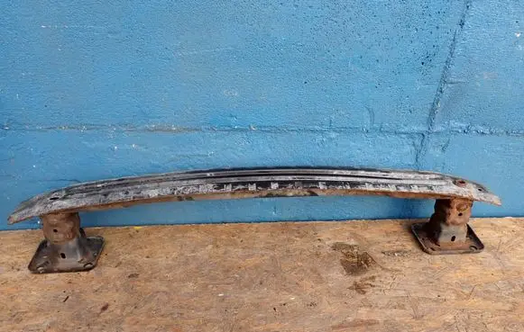 Ford Focus Rear bumper support beam 