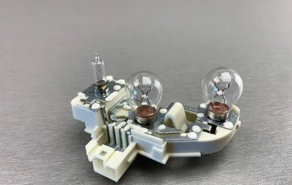 BMW 3 E90 E91 Tail light bulb cover holder 7183843 63217183843 7160077