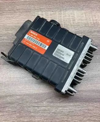 Volkswagen PASSAT B3 Engine control unit/module ECU 443907403E 0280000736