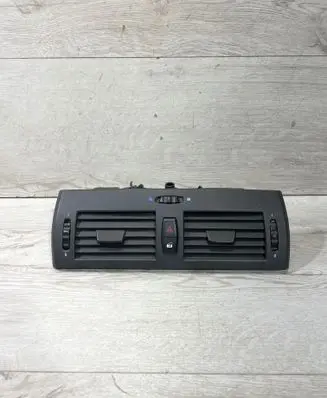 BMW X3 E83 Dash center air vent grill 3400074