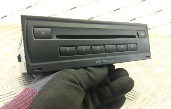 Audi A6 S6 C7 4G CD/DVD changer 8X0035110C CXCA1993G