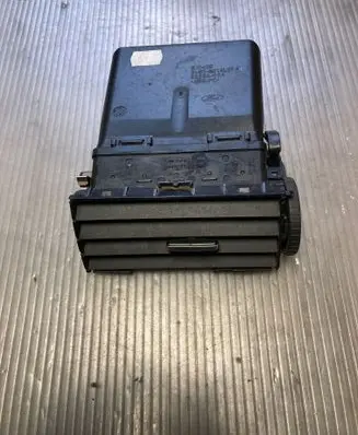 Ford Kuga I Dash center air vent grill 3M51R014L21 05258004