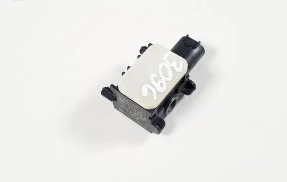 Mercedes-Benz S W221 Airbag deployment crash/impact sensor A0038202826