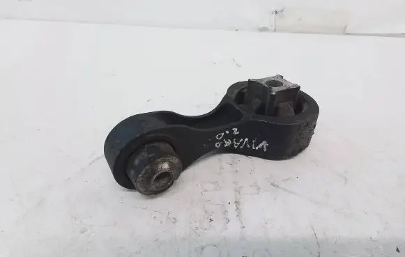 Opel Vivaro Engine mount bracket