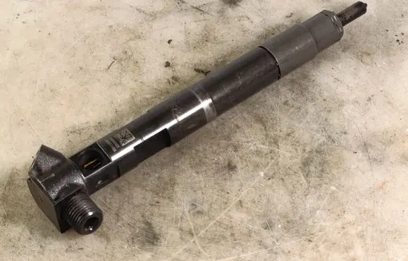 Mercedes-Benz E W212 Fuel injector A6510704987 28342997 A6329015868