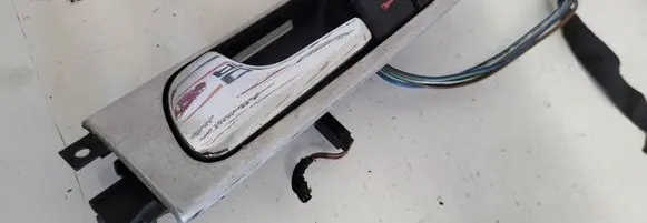 Audi A6 S6 C5 4B Front door interior handle 4B837019