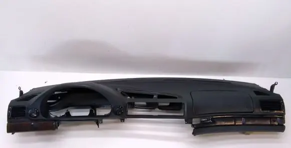 BMW 7 E38 Dashboard 8165251 61458165251