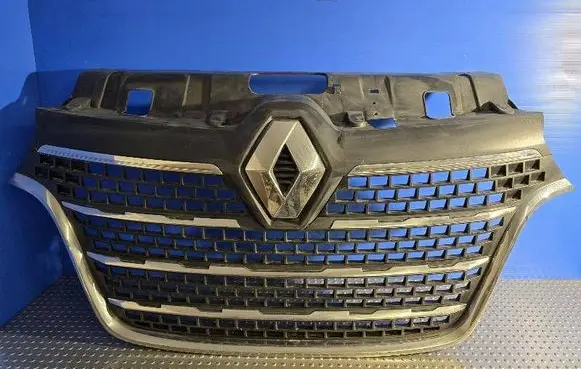 Front bumper upper radiator grill