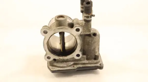 Toyota Verso Throttle body valve 26100-0R020