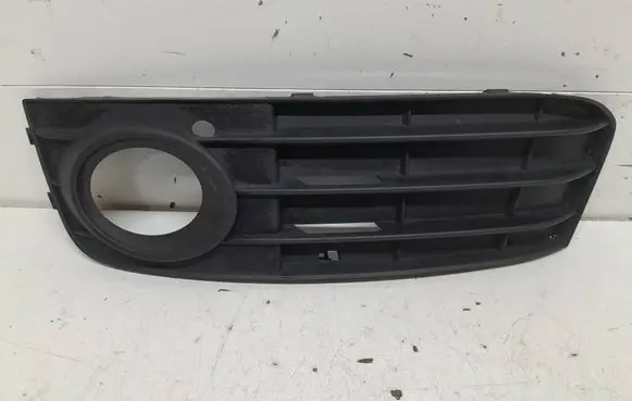 Audi A4 S4 B8 8K Front fog light trim/grill 8K0807681A