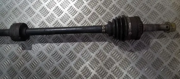 Nissan Primera Front driveshaft