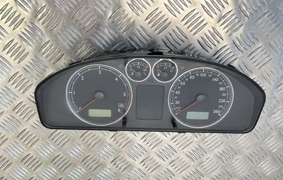 Volkswagen Sharan Speedometer (instrument cluster) 7M3920800F