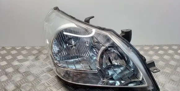 Toyota Verso Headlight/headlamp 811100F09000