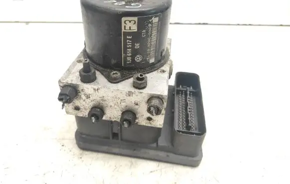 Volkswagen Golf IV ABS Pump 1J0614517E 1C0907379E 10096003133
