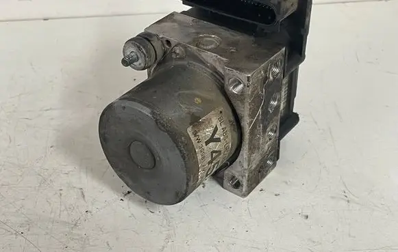 KIA Sorento ABS Pump 609L6120506