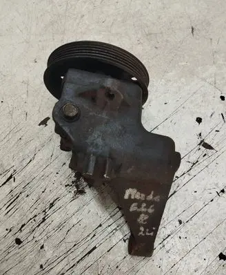 Mazda 626 Power steering pump GJ22K4 8308