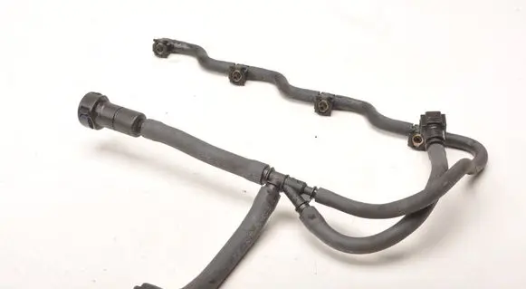 Volvo V40 Fuel return line/hose 