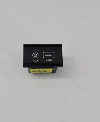 KIA Sportage AUX in-socket connector 96120C5100 C5100 MC1608183250B