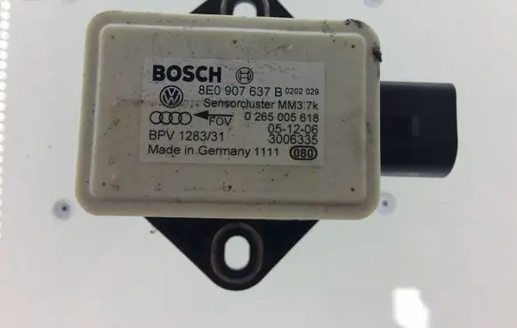 Audi A6 S6 C6 4F ESP acceleration yaw rate sensor 8E0907637B