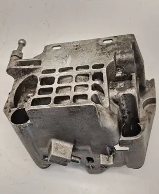 Peugeot 508 Fuel filter bracket/mount holder 9804498180 V18H2520