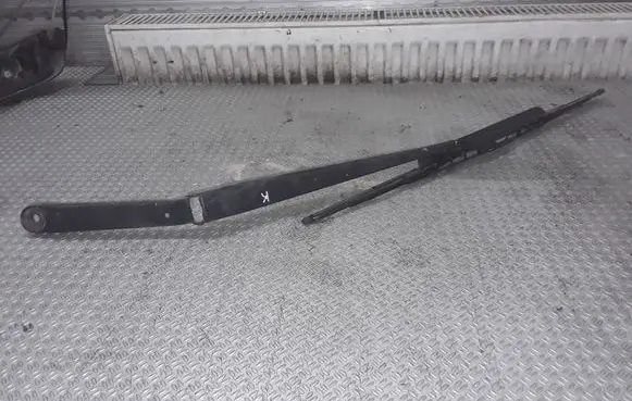 Toyota Avensis T250 Windshield/front glass wiper blade 