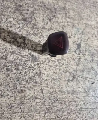 Volvo S80 Hazard light switch 9168302 01W492
