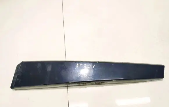 Citroen C5 Front door glass trim molding 9643079177