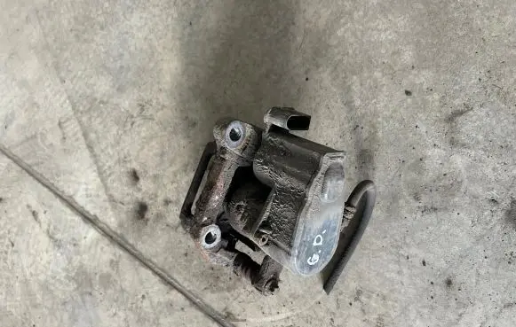 Citroen C4 II Picasso Rear brake caliper AE777007