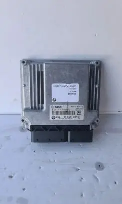 BMW X3 E83 Engine control unit/module 0281016962 DDE8510594 12350114