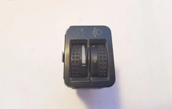 Volkswagen PASSAT B5 Headlight level height control switch 1J0941333A