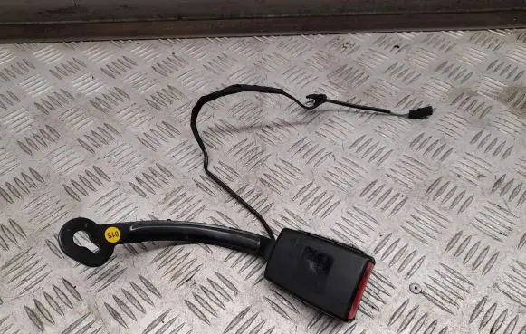 Audi A3 S3 8V Front seatbelt buckle 8V0857755