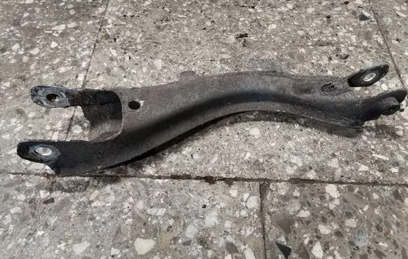 Volvo V70 Rear upper control arm/wishbone