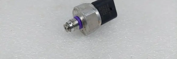 Audi Q5 SQ5 FY Air conditioning (A/C) pressure sensor 4M0959603J