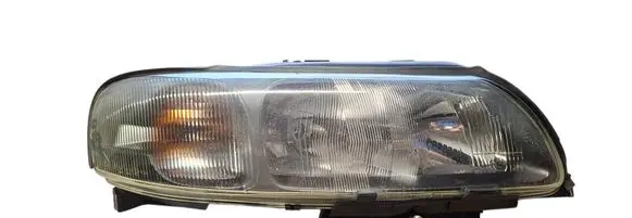 Volvo V70 Headlight/headlamp 89004806 8620687
