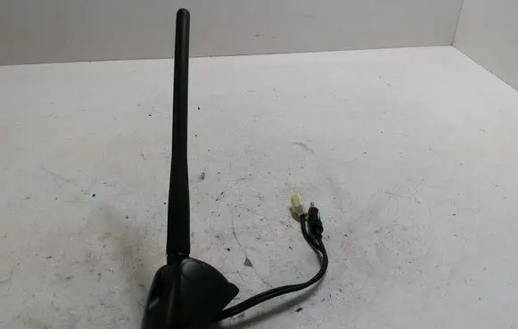 Citroen C-Crosser Radio antenna 
