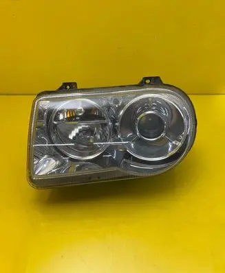 Chrysler 300 - 300C Headlight/headlamp 04805761AG