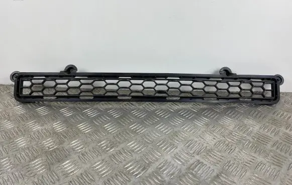 Jeep Grand Cherokee WL Front bumper lower grill 7CW08TRMAA