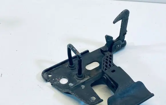 Audi A6 S6 C6 4F Engine bonnet/hood lock/latch loop/hook 4F0823480A