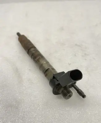 Fuel injector